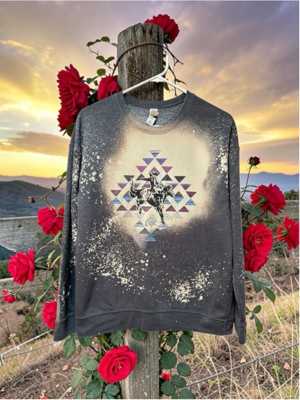 Western Cowgirl Fleece Sweatshirt Medium Multicolor Bucking Horse Paint Splotch